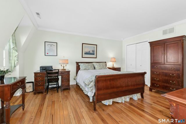 205 Main Street 33, New Canaan, CT 06840