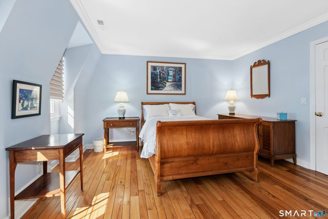 205 Main Street 33, New Canaan, CT 06840