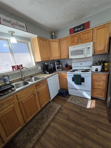 17706 Heritage Creek Drive, Webster, TX 77598