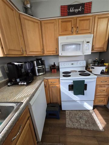 17706 Heritage Creek Drive, Webster, TX 77598