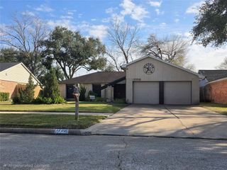 17706 Heritage Creek Drive, Webster, TX 77598