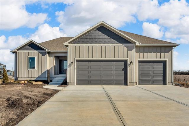 32458 W 168th Court, Gardner, KS 66030