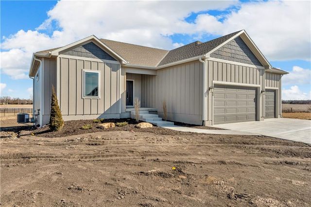 32458 W 168th Court, Gardner, KS 66030