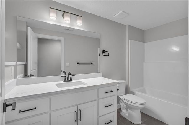 32458 W 168th Court, Gardner, KS 66030