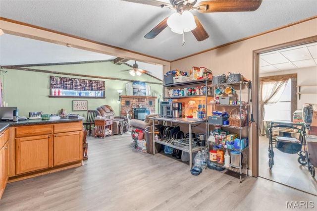 13235 Lakeview Dr, Ste Genevieve, MO 63670