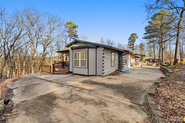 13235 Lakeview Dr, Ste Genevieve, MO 63670