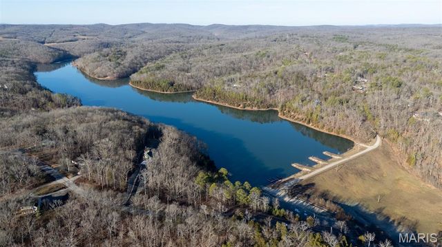 13235 Lakeview Dr, Ste Genevieve, MO 63670