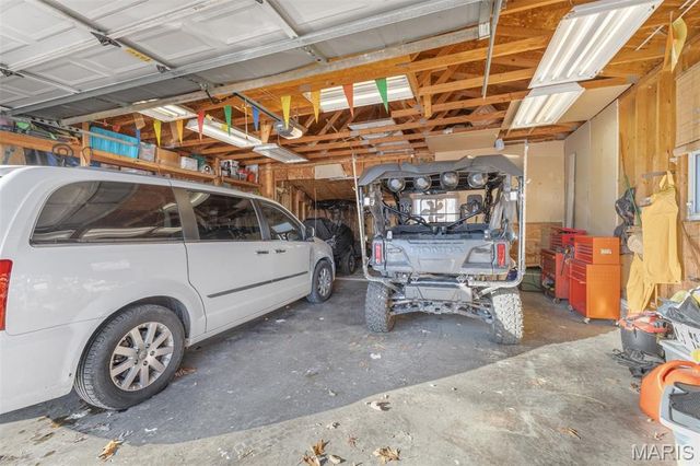 13235 Lakeview Dr, Ste Genevieve, MO 63670