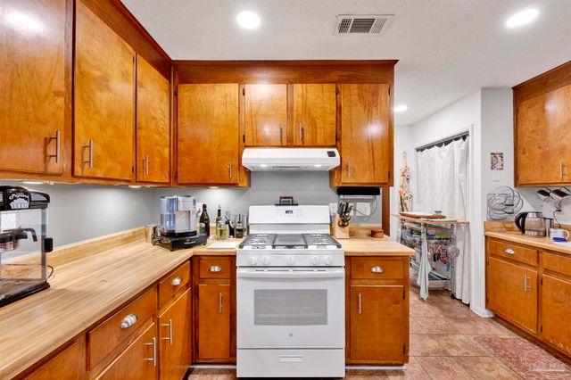 2308 Silversides Loop, Pensacola, FL 32526