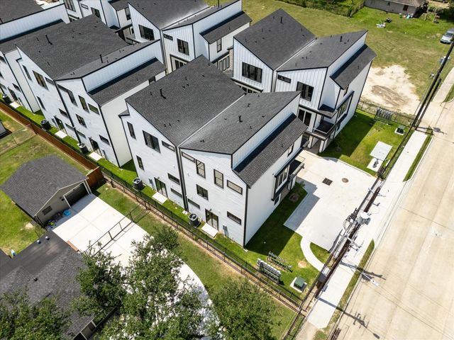 2229 Blalock Road, Houston, TX 77080