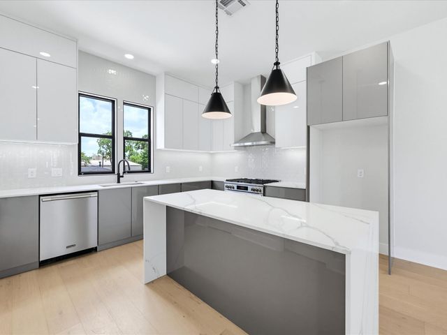 2229 Blalock Road, Houston, TX 77080