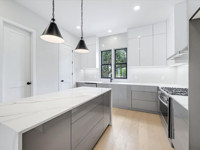 2229 Blalock Road, Houston, TX 77080