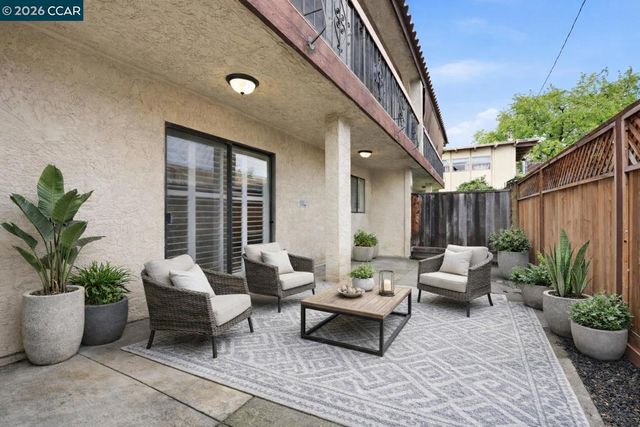 970 970 Joaquin Ave, San Leandro, CA 94577