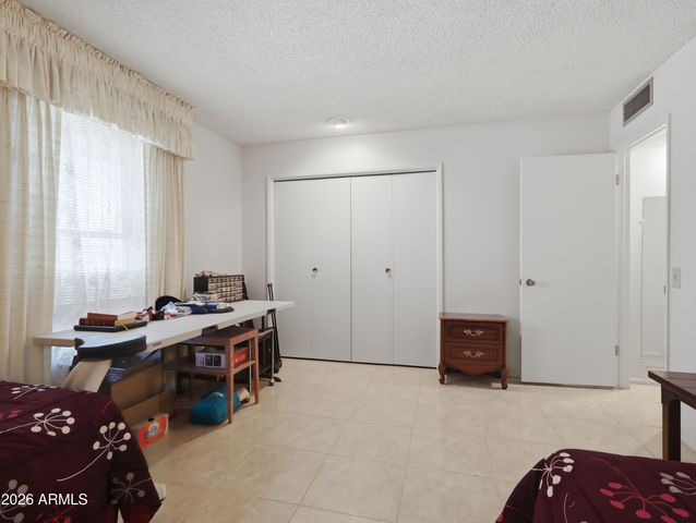 14802 N LAKEFOREST Drive, Sun City, AZ 85351