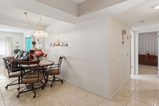 14802 N LAKEFOREST Drive, Sun City, AZ 85351