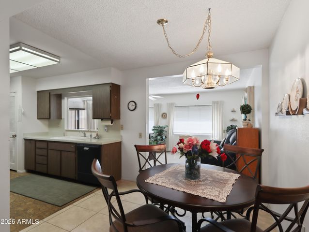 14802 N LAKEFOREST Drive, Sun City, AZ 85351
