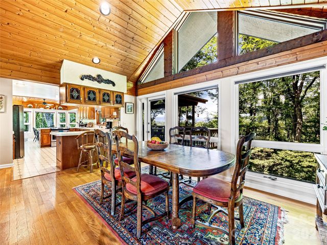 796 Hawk Mountain Road 36r, Lake Toxaway, NC 28747