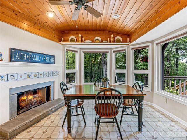 796 Hawk Mountain Road 36r, Lake Toxaway, NC 28747