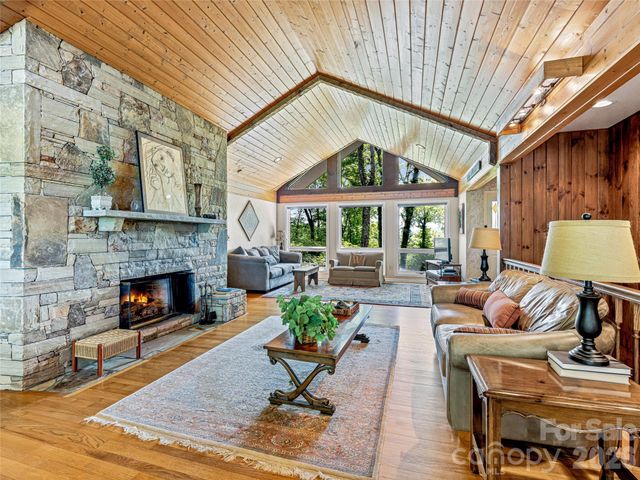 796 Hawk Mountain Road 36r, Lake Toxaway, NC 28747