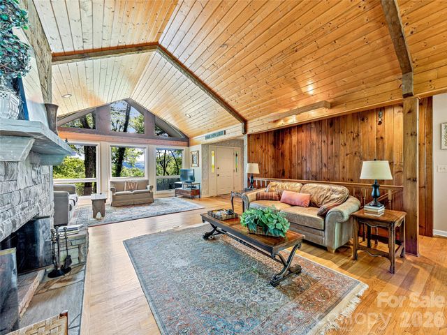796 Hawk Mountain Road 36r, Lake Toxaway, NC 28747