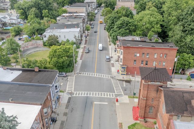 3367 6th Avenue, Troy, NY 12180