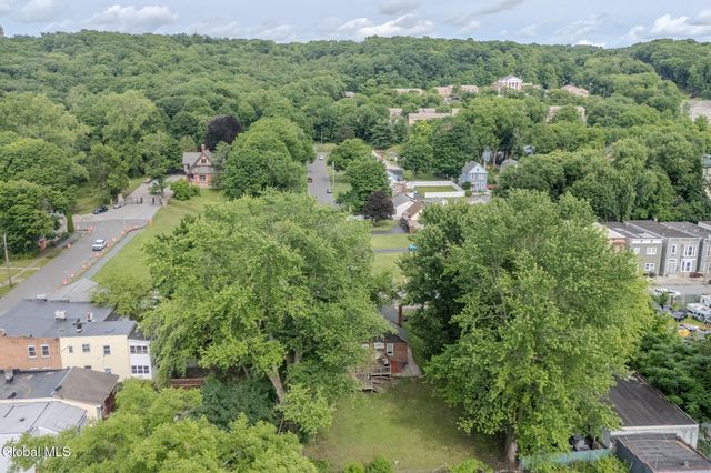 3367 6th Avenue, Troy, NY 12180