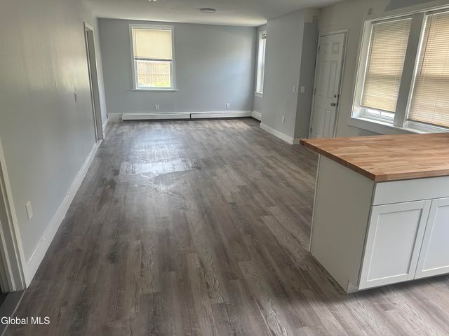 3367 6th Avenue, Troy, NY 12180