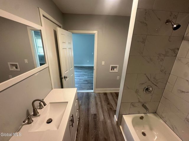 3367 6th Avenue, Troy, NY 12180