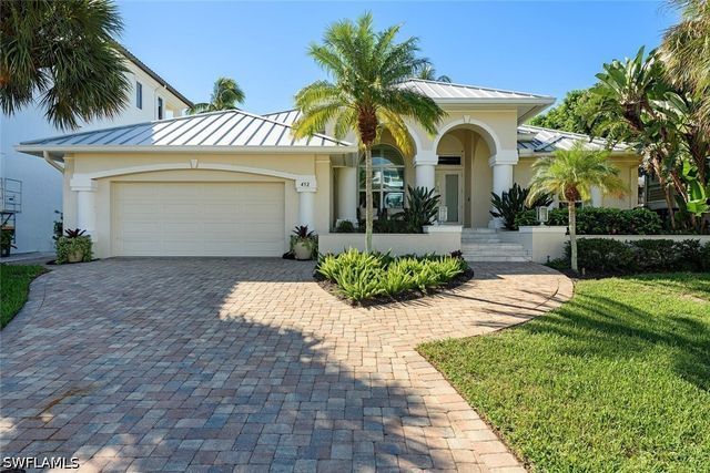 452 Willet AVE, Naples, FL 34108