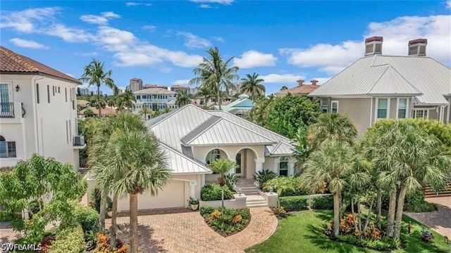452 Willet AVE, Naples, FL 34108