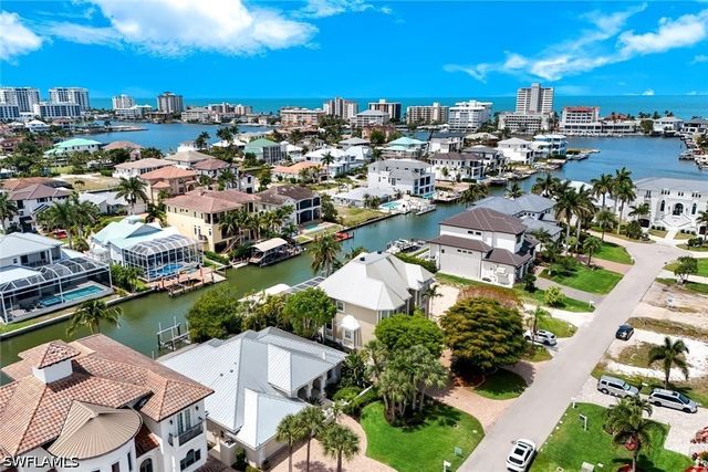452 Willet AVE, Naples, FL 34108