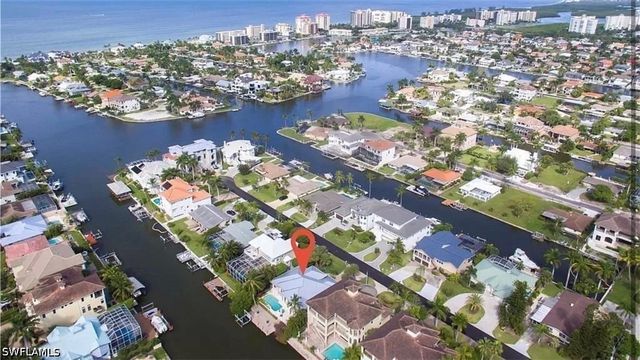 452 Willet AVE, Naples, FL 34108