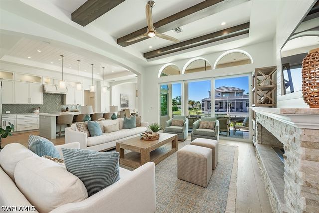 452 Willet AVE, Naples, FL 34108