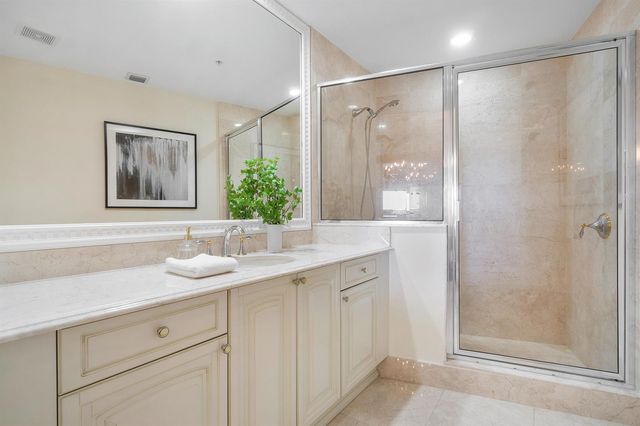 201 S Narcissus Avenue 605, West Palm Beach, FL 33401