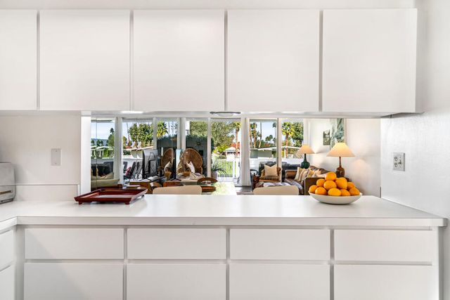 248 E Canyon Vista Drive, Palm Springs, CA 92264