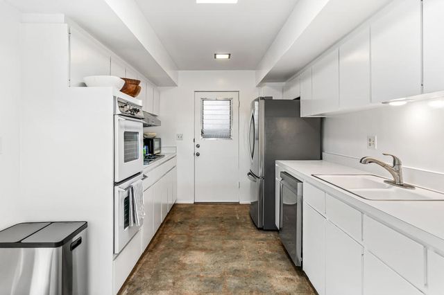 248 E Canyon Vista Drive, Palm Springs, CA 92264