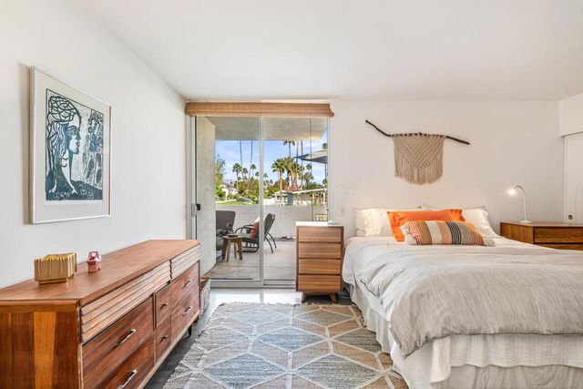 248 E Canyon Vista Drive, Palm Springs, CA 92264