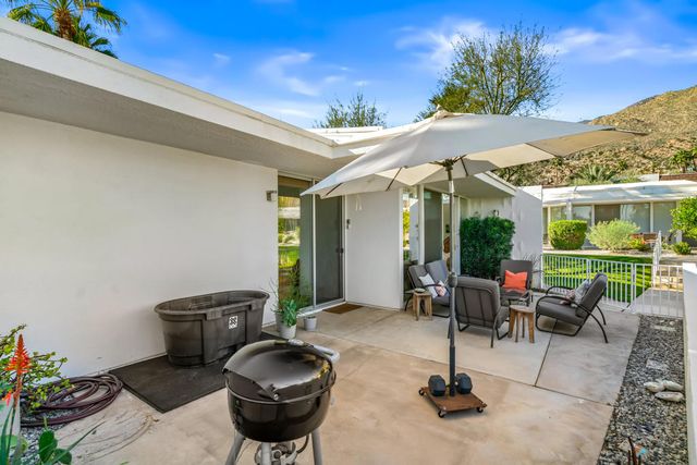 248 E Canyon Vista Drive, Palm Springs, CA 92264