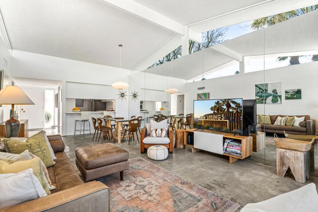 248 E Canyon Vista Drive, Palm Springs, CA 92264