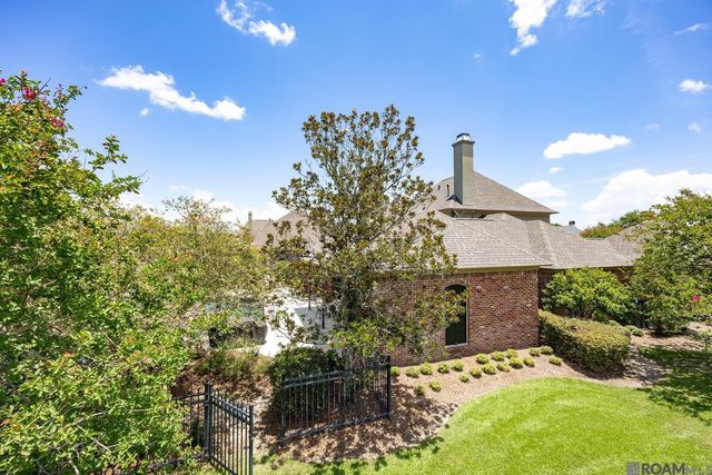 19027 Spyglass Hill Dr, Baton Rouge, LA 70809