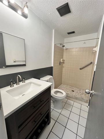 4918 SILVER OAKS VILLAGE F, Orlando, FL 32808