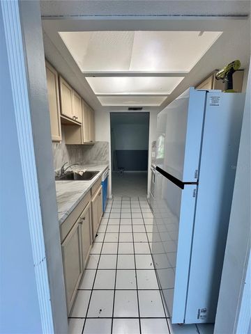 4918 SILVER OAKS VILLAGE F, Orlando, FL 32808