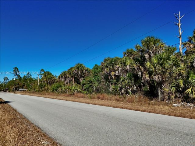 131 Navarra Ave S, Lehigh Acres, FL 33974