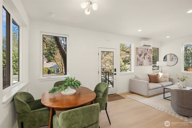 10831 11th Avenue NE, Seattle, WA 98125