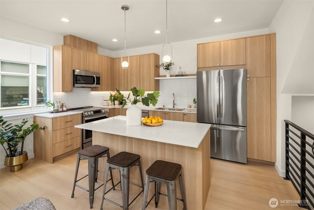 10831 11th Avenue NE, Seattle, WA 98125