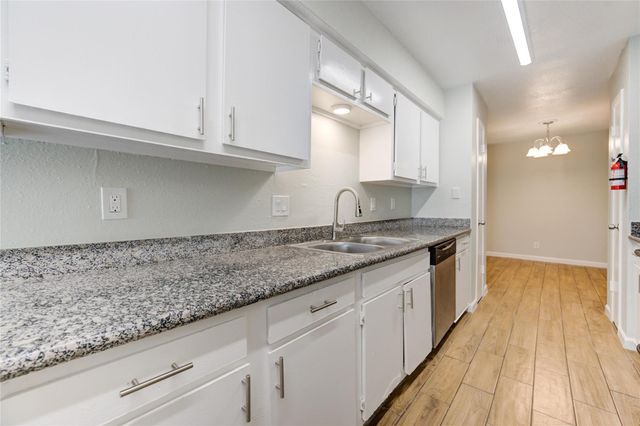 6200 W Tidwell Road 2608, Houston, TX 77092