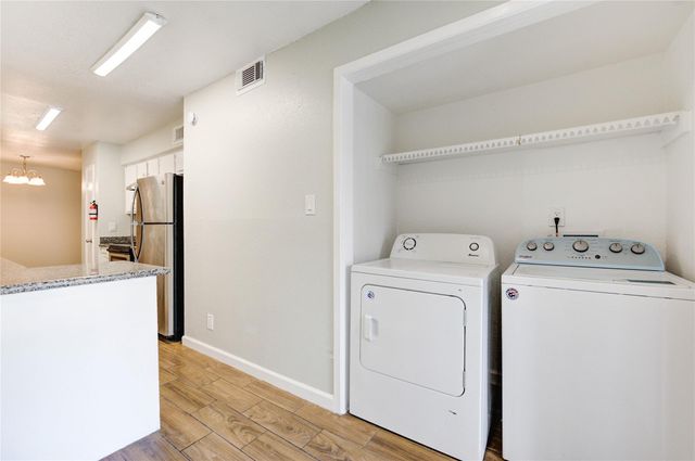 6200 W Tidwell Road 2608, Houston, TX 77092