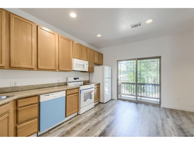 9767 Cherry Ln, Thornton, CO 80229