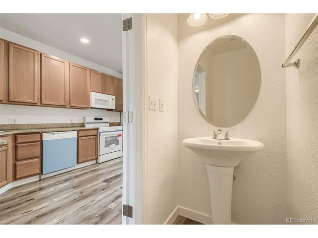9767 Cherry Ln, Thornton, CO 80229