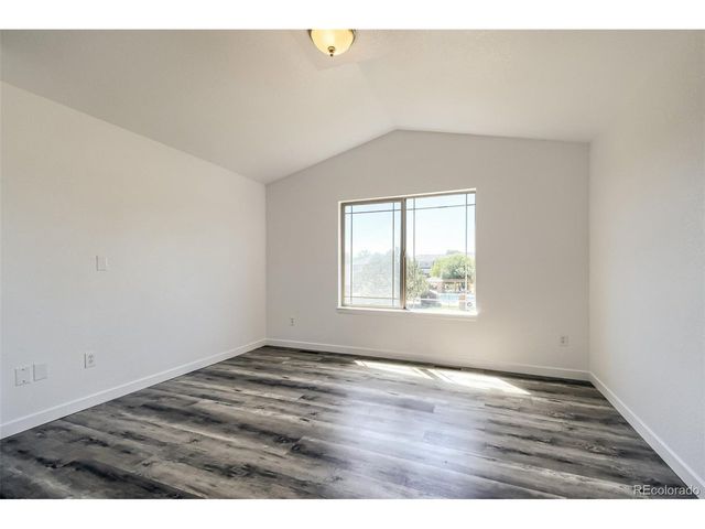 9767 Cherry Ln, Thornton, CO 80229